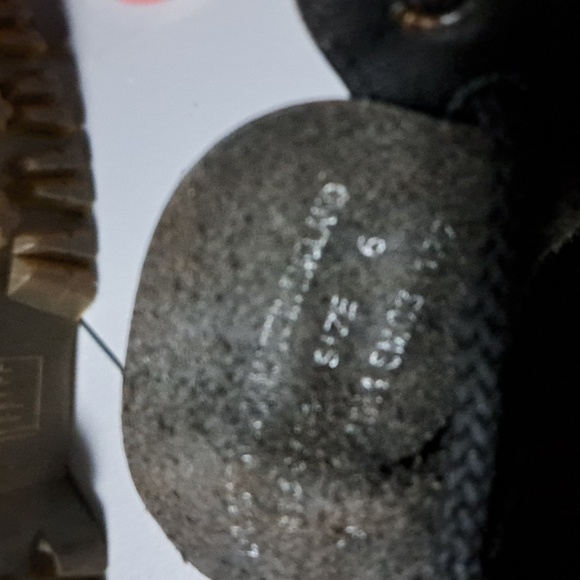 Doc Martins 6( 11" from toe to heal) I bought for size 6.5  to big. - Picture 8 of 8